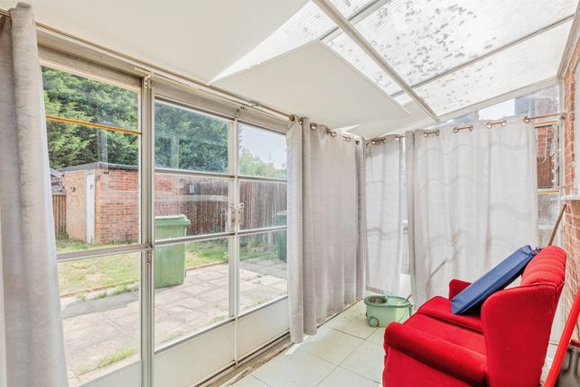 36, Tynemouth Close, Coventry photo 4