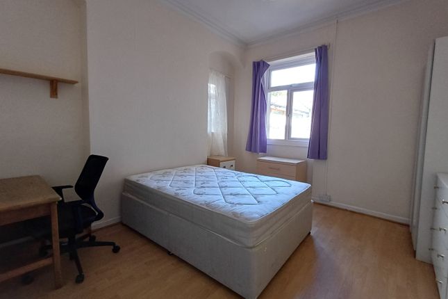 44 Claude Road, Roath, Cardiff photo 4
