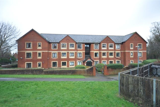 Flat for sale in Drove Road, Swindon, Wiltshire