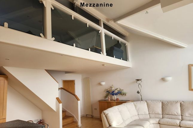 5 Compass South, Ilsham Marine Drive, Torquay photo 3