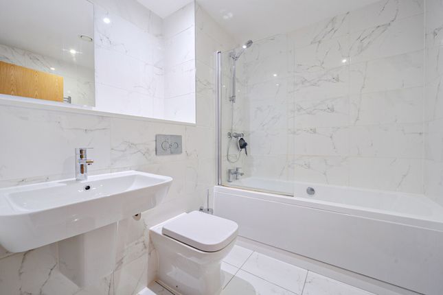 Apartment 4, Arden Gate, 12, Communication Row, West Midlands photo 3