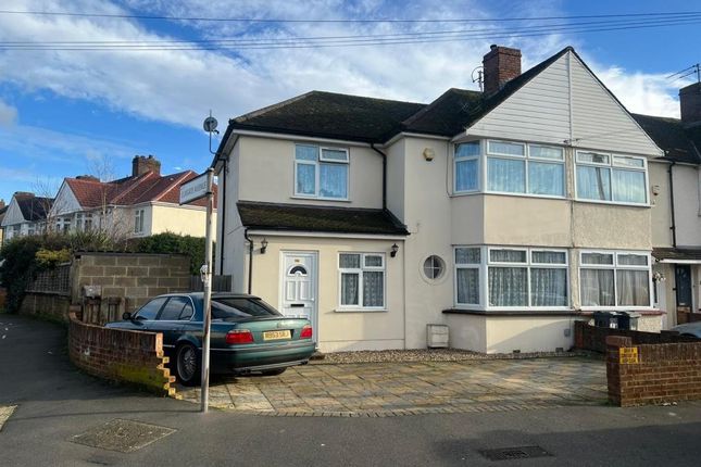 Thumbnail Terraced house to rent in Feltham, Surrey