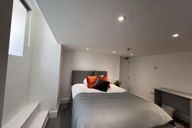 6 Bedroom HMO, Hall Flat Lane , Balby
