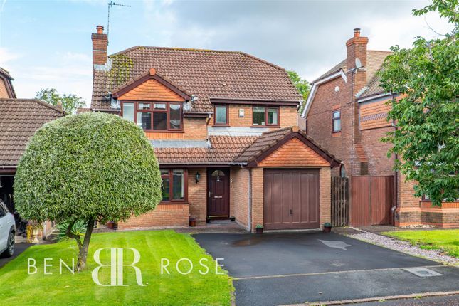 Thumbnail Detached house for sale in Leafy Close, Leyland
