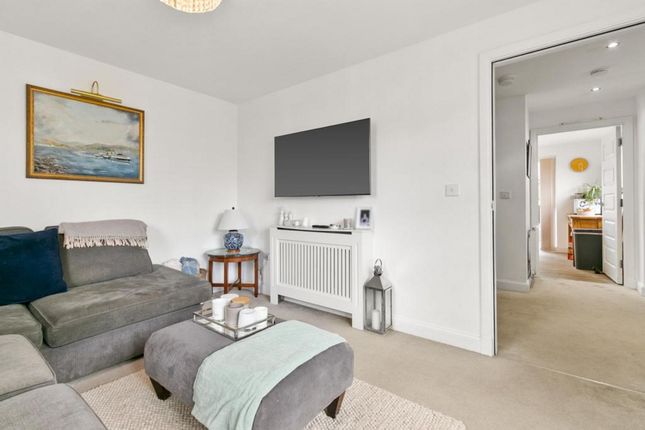 1, Fingal Avenue, Renfrew photo 3