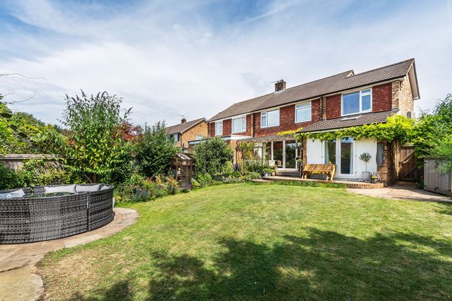 10 Knights Close, Tunbridge Wells photo 4