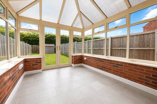 3, Dickinson Road, Sleaford photo 4