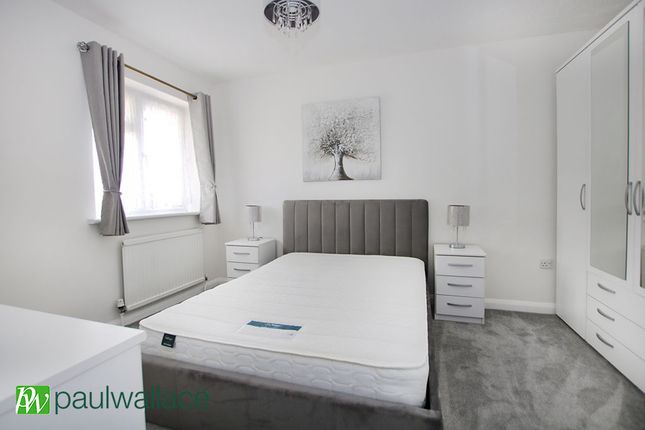 49, Broomfield Avenue, Turnford photo 5