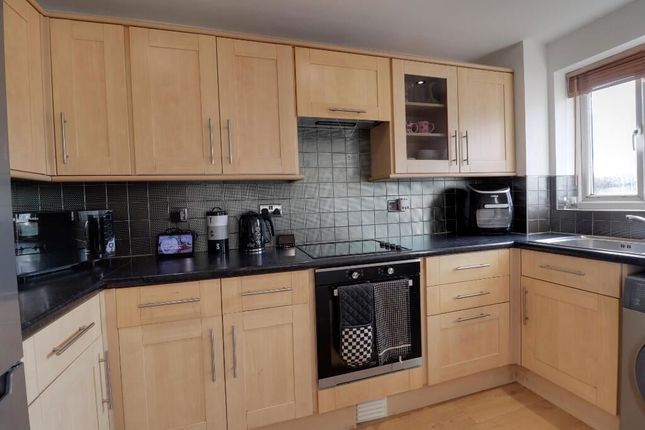 52, Prestatyn Close, Stevenage photo 2