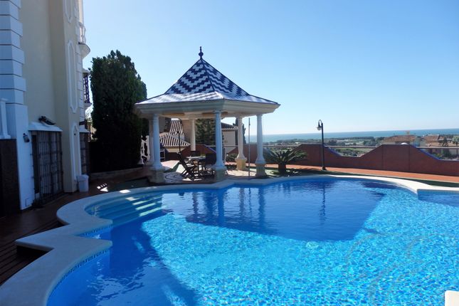 Villa for sale in Torre Del Mar, Axarquia, Andalusia, Spain