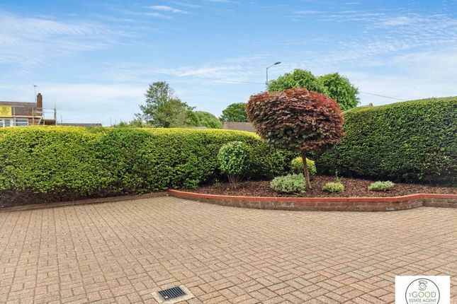 103, Corton Road, Lowestoft photo 2