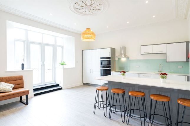 Garden Flat, 12, Clifton Park Road, Bristol photo 4