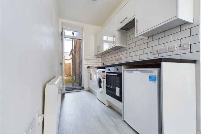 Flat 1, 3, Boundary Road, Hove photo 3
