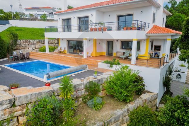 Thumbnail Detached house for sale in Nadadouro, Caldas Da Rainha, Leiria