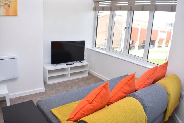 Flat 16,, Bushfield House, Peterborough photo 5