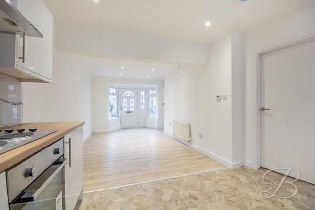 68, Sandy Lane, Mansfield photo 2
