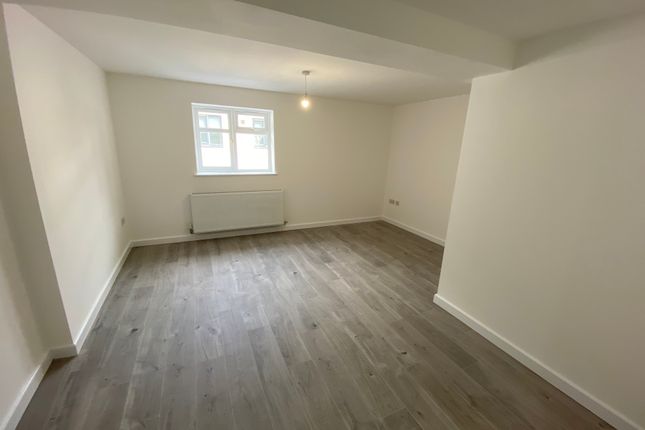 Flat 1, 152, Station Road, St. Helens photo 3