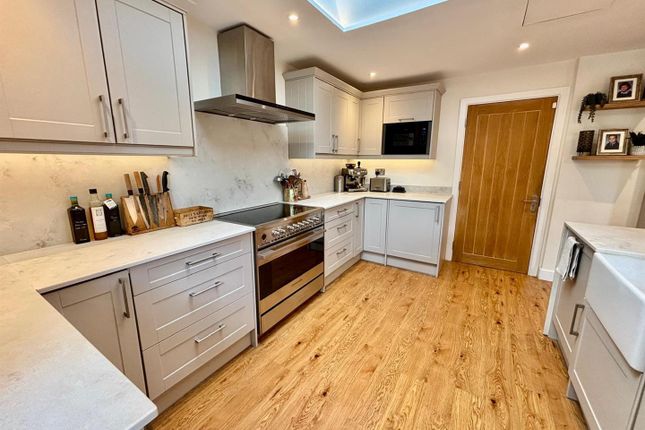 6, Furse Close, Camberley photo 4