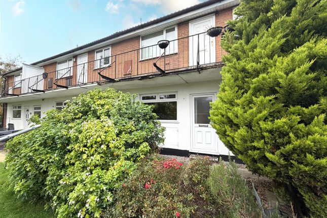 Alexandria Drive, Westhoughton photo 2