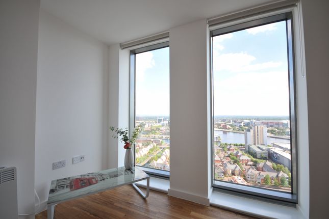 Thumbnail Flat to rent in Michigan Avenue, Salford