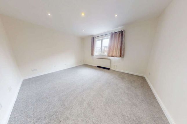 98A Flat 2/2, Main Street, Glasgow photo 3