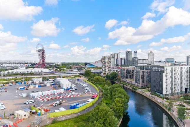 Flat for sale in River Heights, 90 High Street, Stratford, London