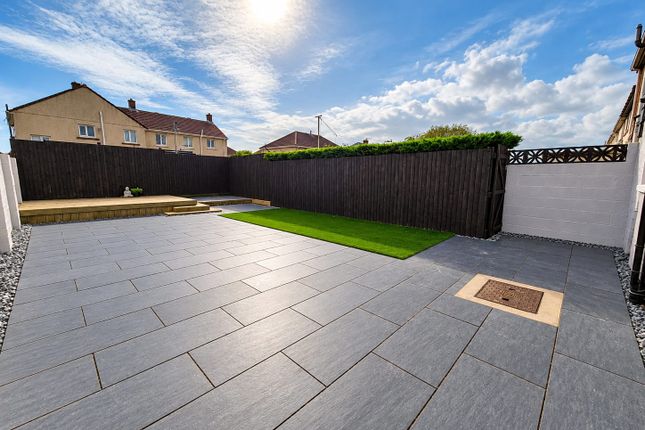 19 Mozart Drive, Port Talbot photo 4