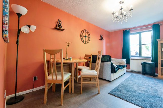 Flat 3, The George Court, Station Road, Biggleswade photo 2