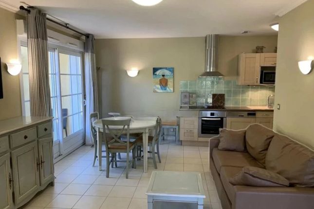 Apartment for sale in Callian, 83440, France