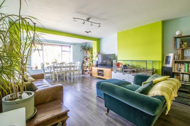 Flat for sale in Station Road, Westcliff-On-Sea