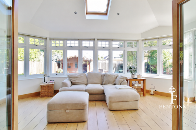 72, Walton Road, Frinton-on-Sea photo 2