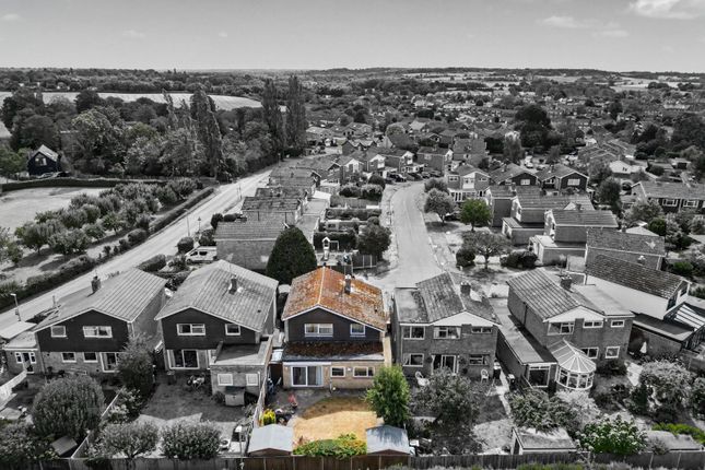 23, The Elms, Codicote photo 2