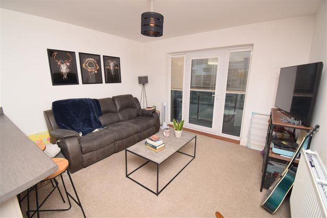 Flat 3, Newport photo 2