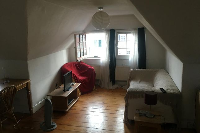 Thumbnail Flat to rent in Lawnmarket, Old Town