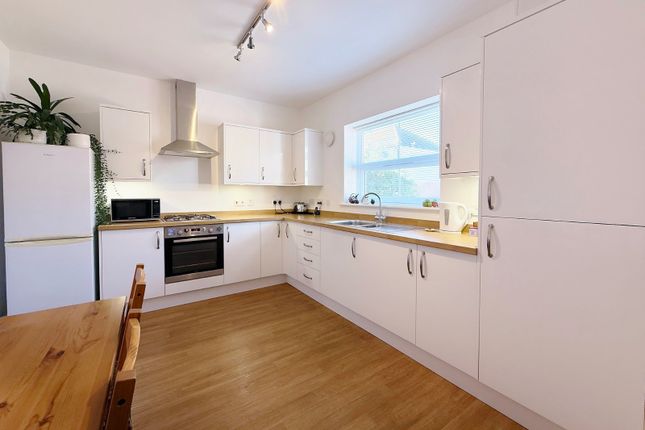 Glenbarrie Way, West Sussex photo 5