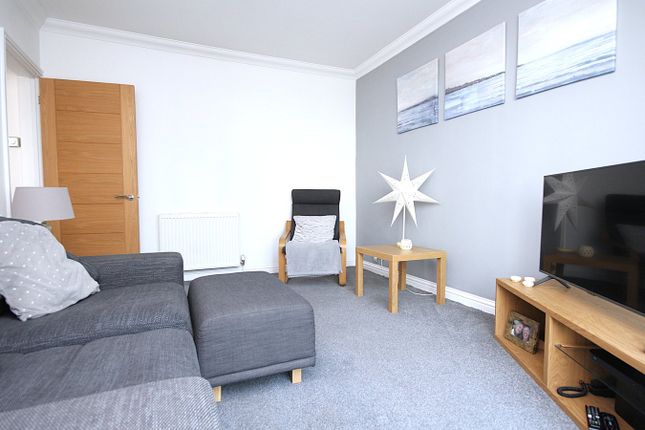 104, Ringwood Road, Poole photo 3