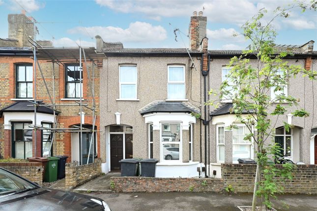 Thumbnail Flat to rent in Bakers Avenue, Walthamstow, London
