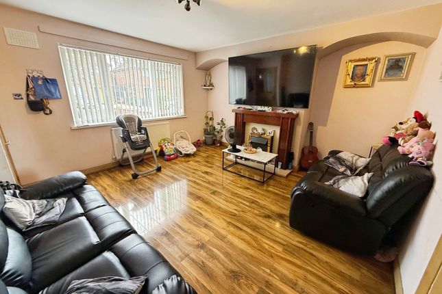 6, Highfield Avenue, Lincolnshire photo 2