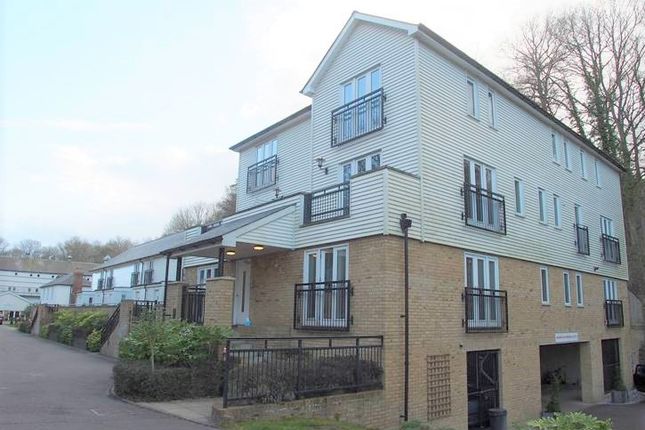 41, Hayle Mill Road, Maidstone photo 2