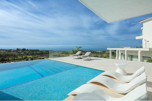 Thumbnail Villa for sale in Benahavã­S, Marbella Area, Costa Del Sol