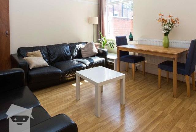 34, Lytton Road, Leicester photo 5