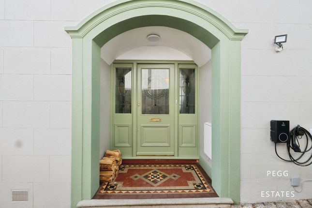 36 St. Marychurch Road, Torquay photo 2
