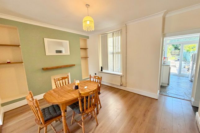 32, Loughor Road, Swansea photo 5