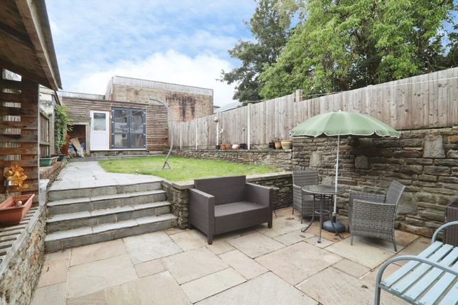 4, Stockland Street, Caerphilly photo 2