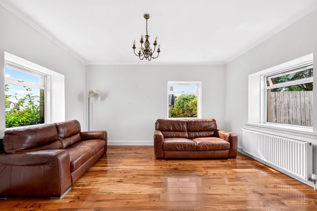140 Linlithgow Road, Bo'ness photo 2