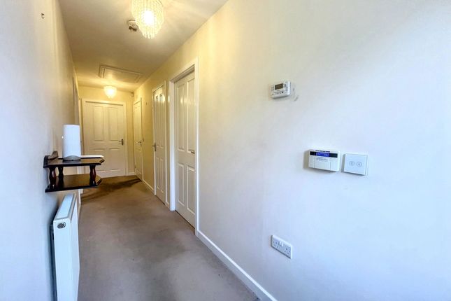 26, Dobson Close, Rowlands Gill photo 2