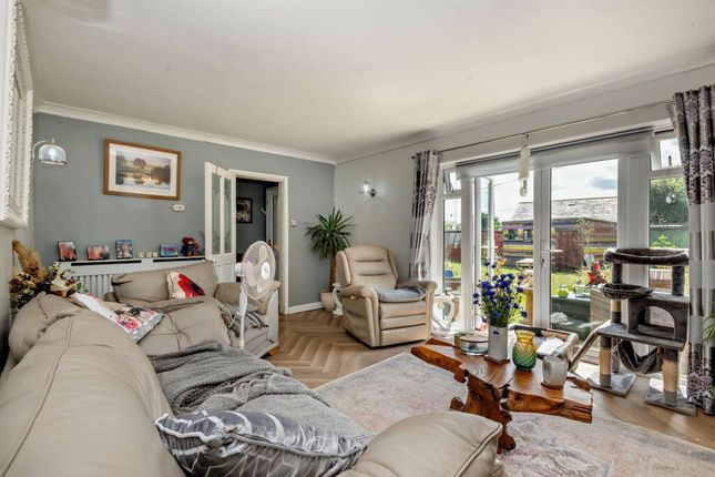 Avalon, Beacon Road, Norwich photo 4