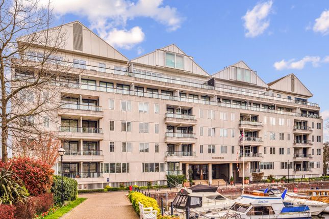 Flat to rent in Thames Quay, Chelsea Harbour