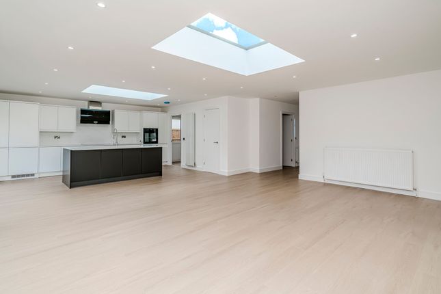 146 Blackburn Road, Chorley photo 2