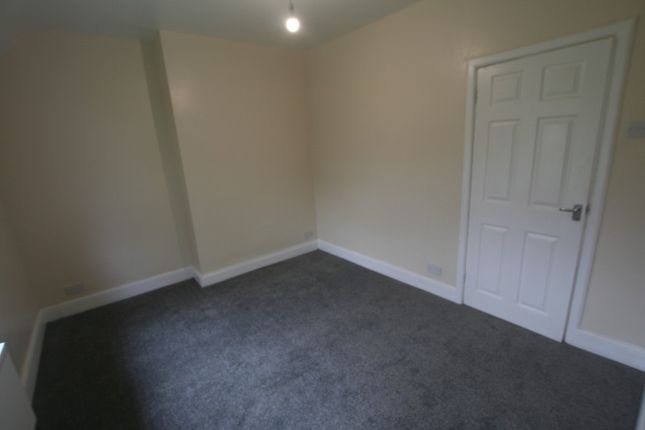 Terraced house to rent in Penn Gardens, Ellesmere Port, Cheshire.